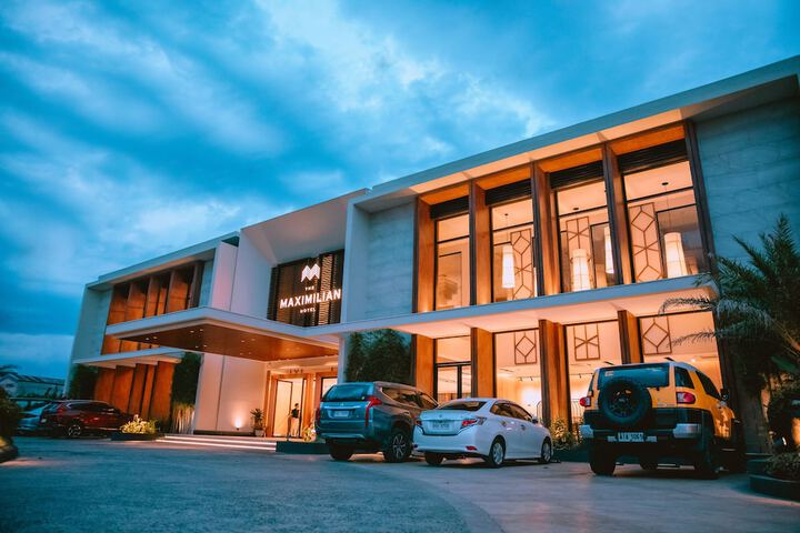 The Maximilian Hotel