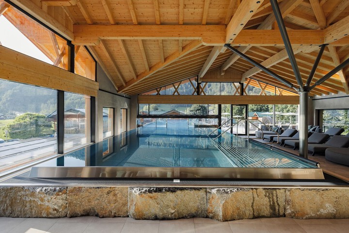 Pool 116 of 168