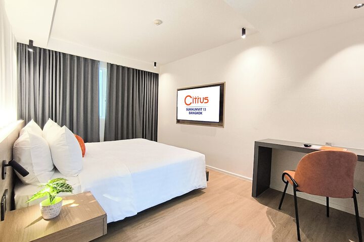 Room 10 of 46