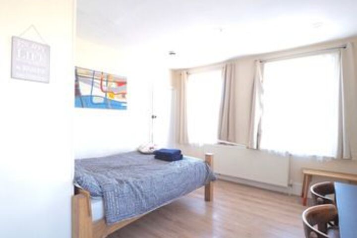 Room 48 of 96