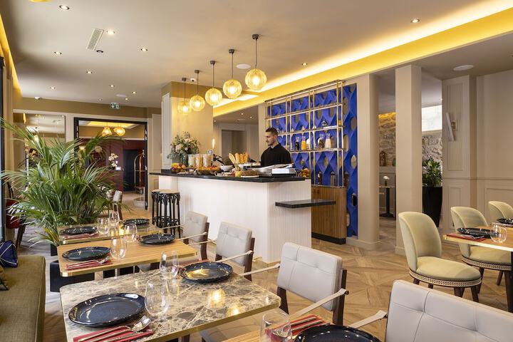 Dining 62 of 84