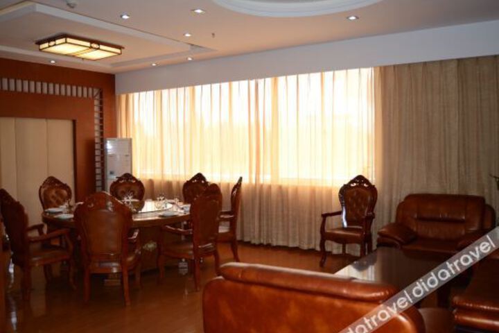 Room 5 of 29