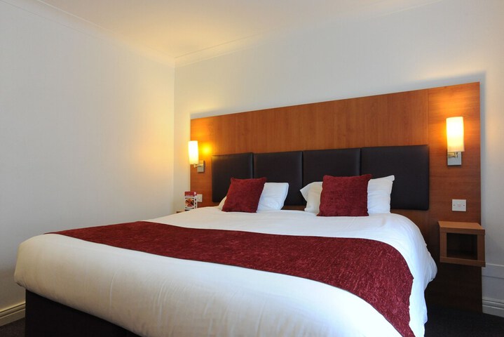 Room 8 of 55