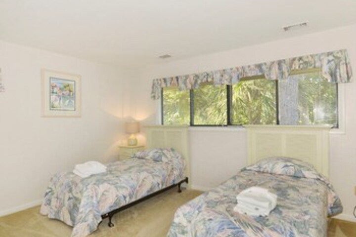 Room 36 of 41