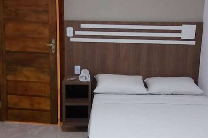 Room 3 of 8