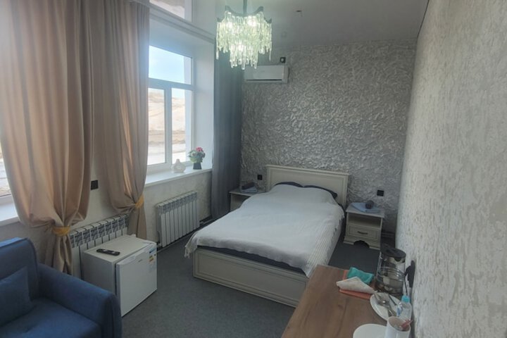 Room 18 of 35