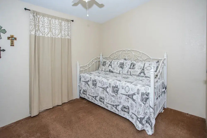 Room 5 of 21