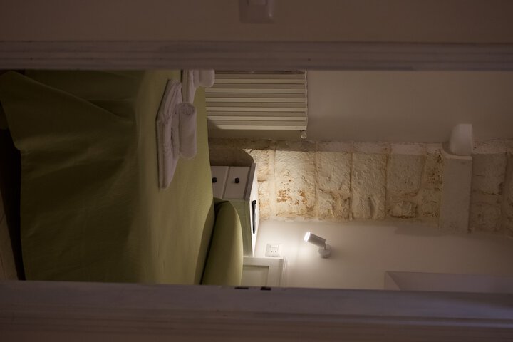 Room 13 of 47