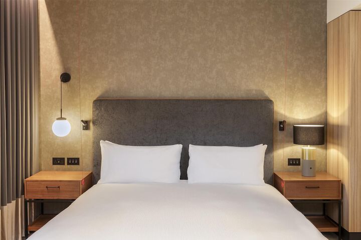 Room 20 of 79
