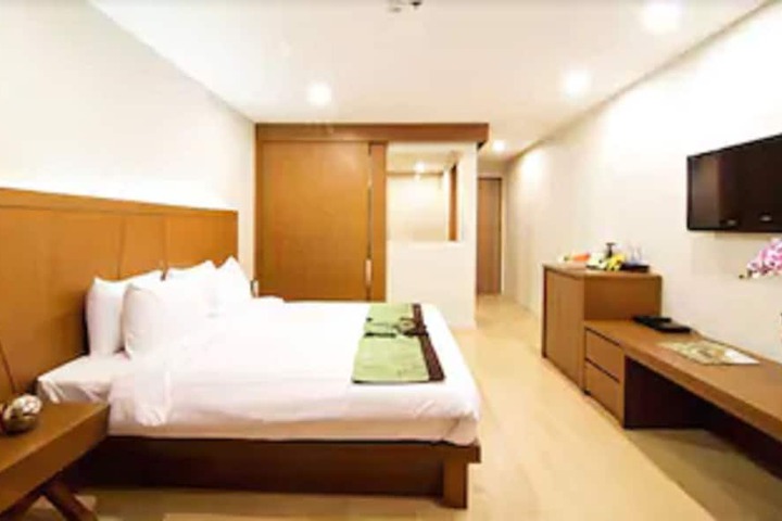 Room 7 of 29