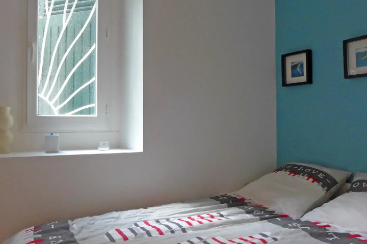 Room 3 of 12
