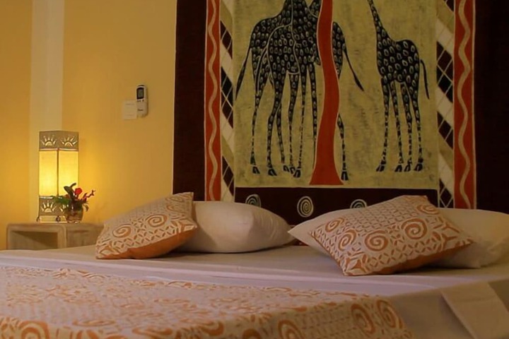 Room 2 of 5