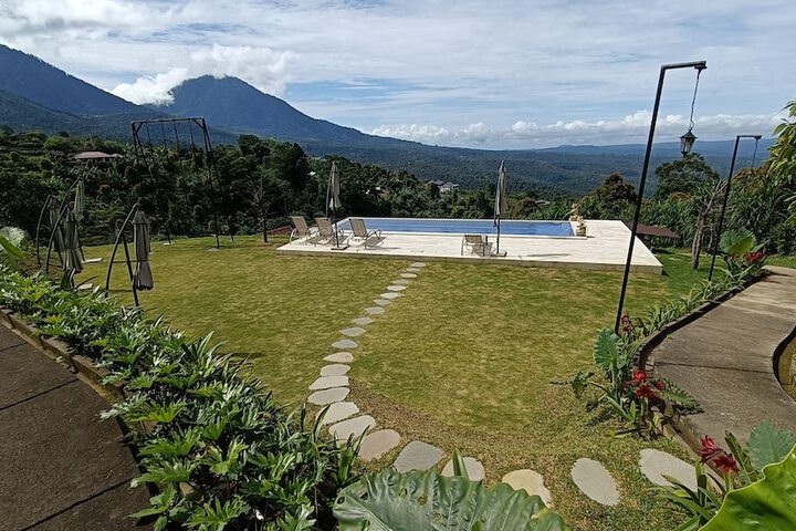 Camaradvipa Retreat Munduk