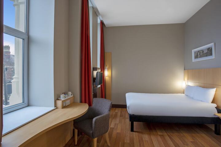 Room 13 of 55