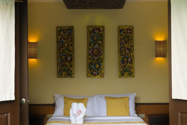 Room 4 of 34