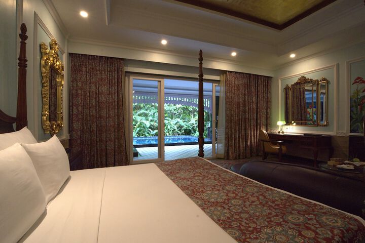 Room 14 of 32