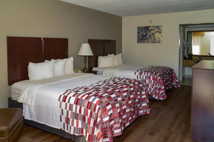 Deluxe Room with 2 Double Beds (8 of 9)