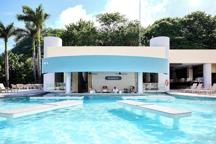 Pool 78 of 172