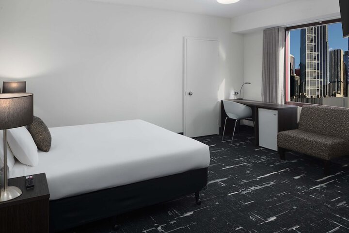 Room 11 of 52