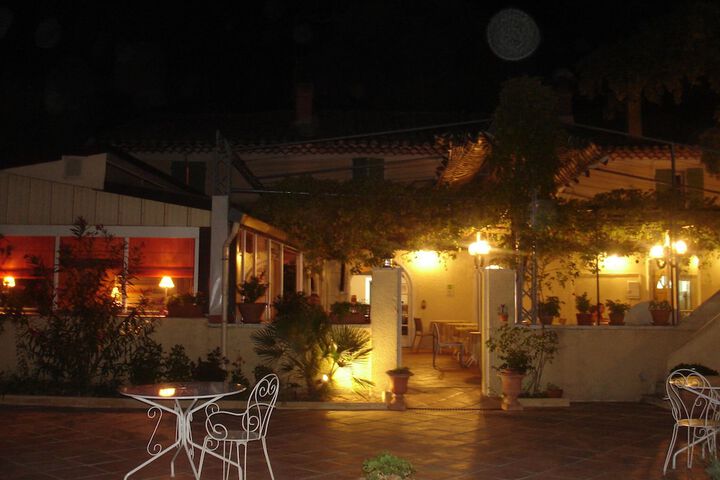 Terrace/Patio 27 of 50