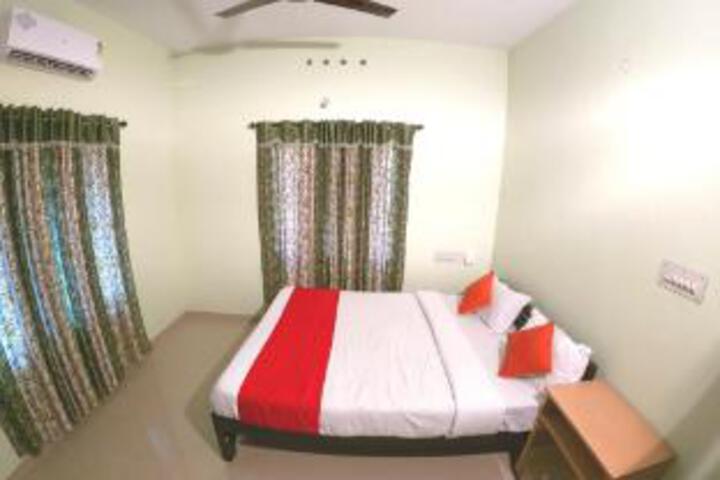 Room 18 of 23