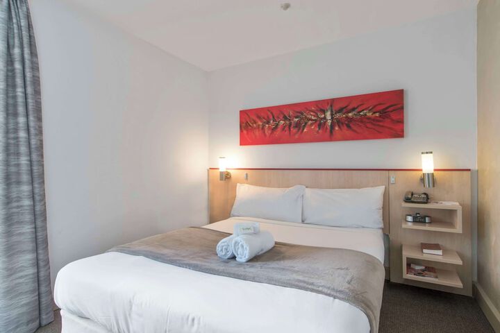 Room 7 of 73
