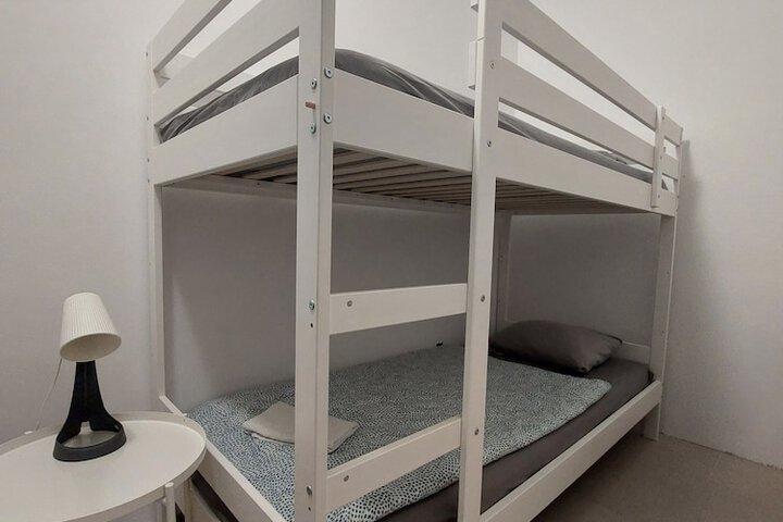 Room 21 of 43