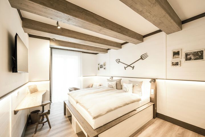 Room 14 of 82