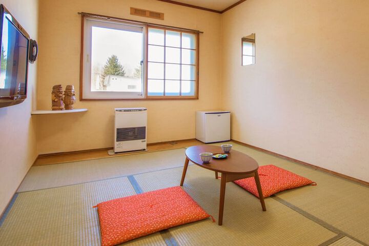 Room 6 of 36