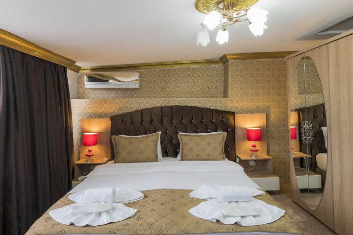 Room 22 of 80