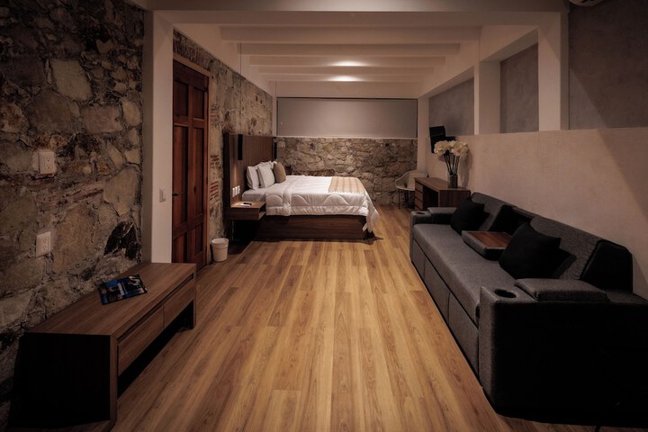 Room 20 of 73