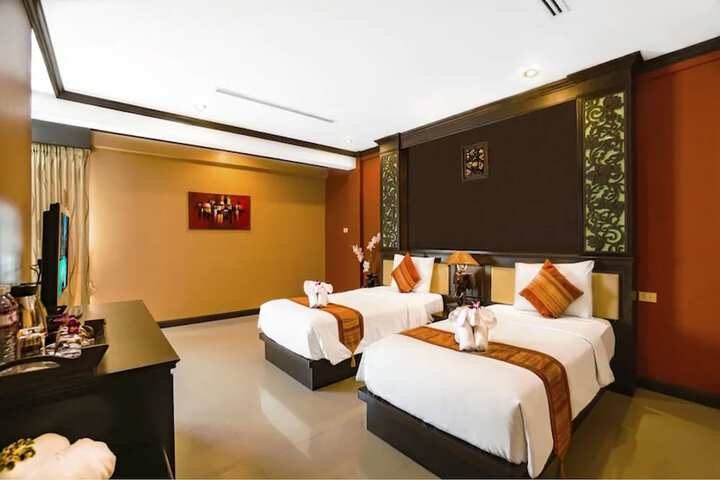 Room 16 of 70
