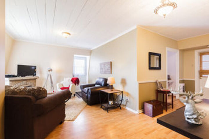 Room 44 of 46