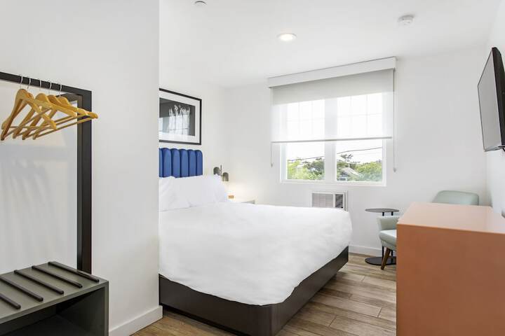 Standard Double Room (12 of 15)