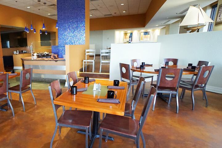 Breakfast area