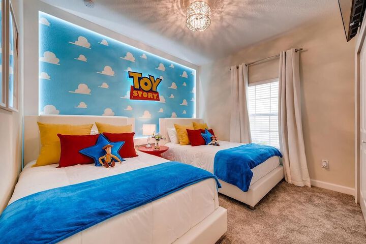Room 2 of 48