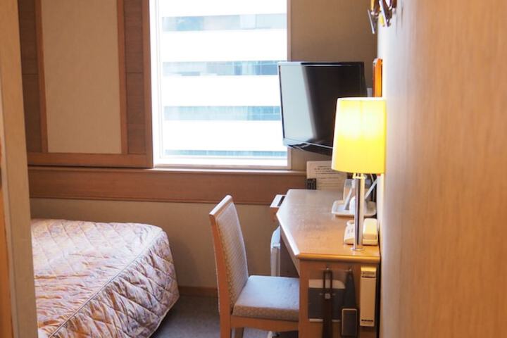 Room 6 of 47