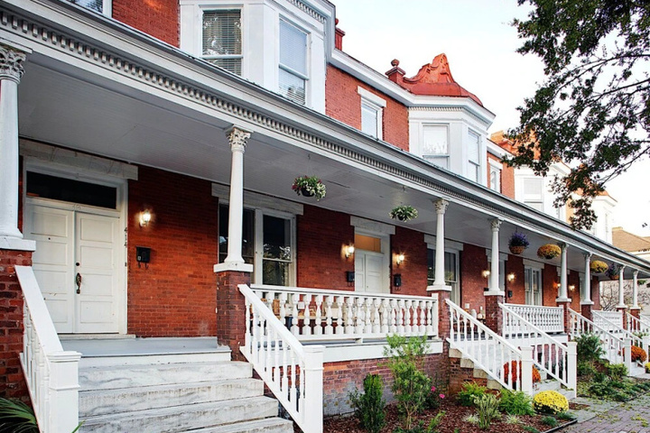 Photo of Newly Renovated Apt Outdoor Space