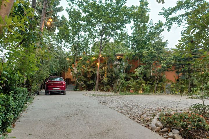 Property Grounds 29 of 34