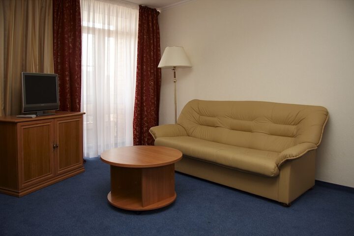 Room 9 of 54