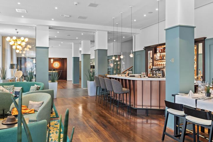 Guest Lobby