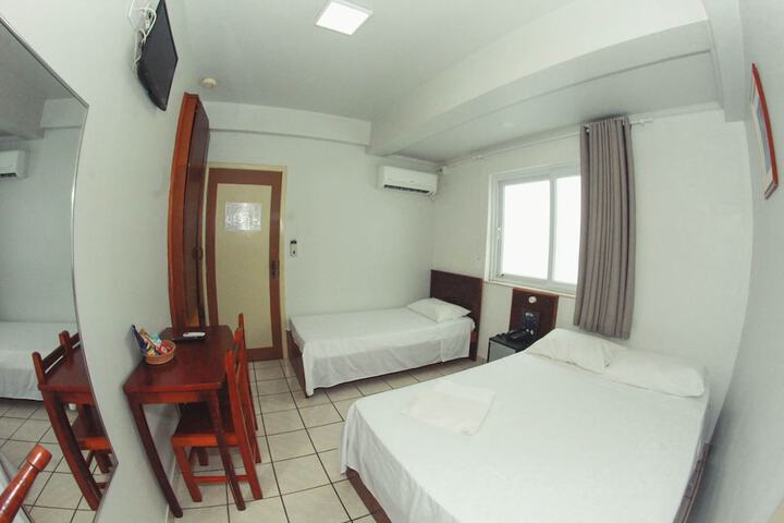 Room 13 of 29
