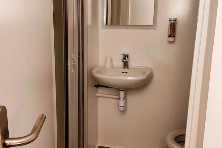 Room 89 of 112