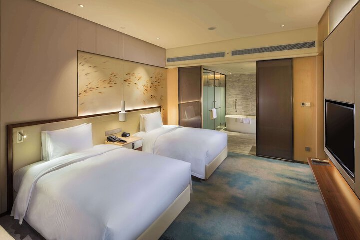 Room 40 of 72