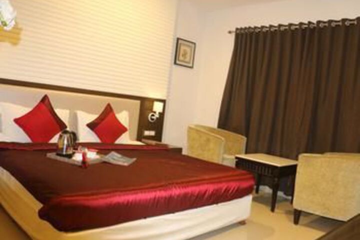 Room 7 of 25