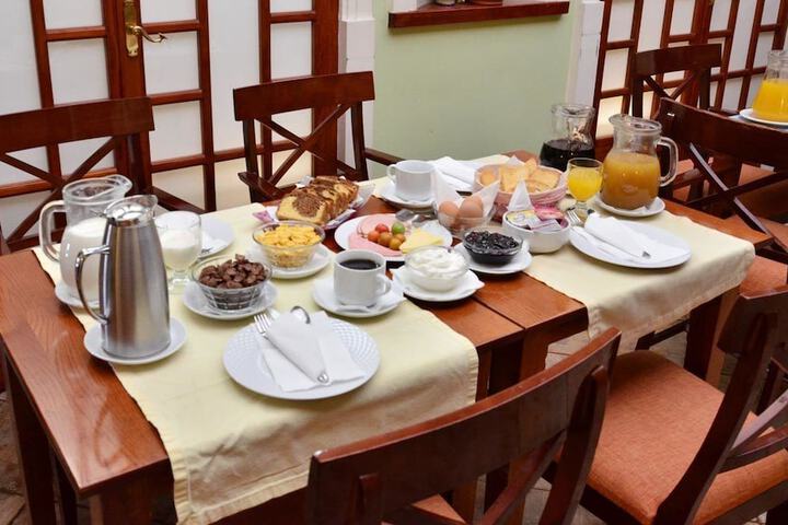 Breakfast/Coffee Service 34 of 50