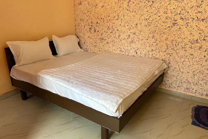 Room 3 of 19