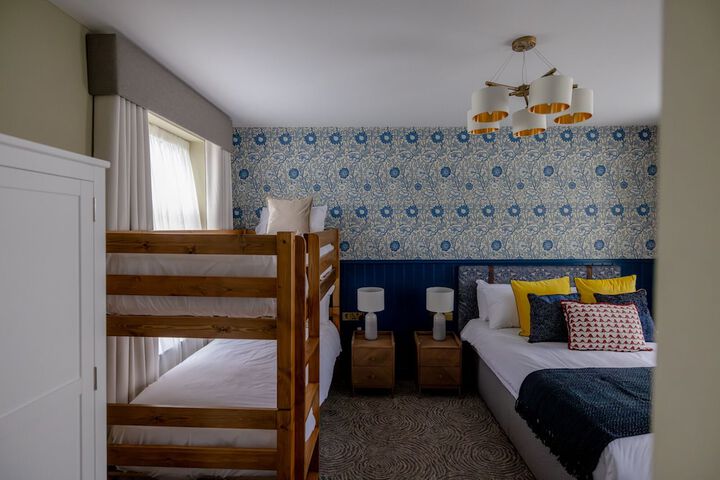Room 22 of 50