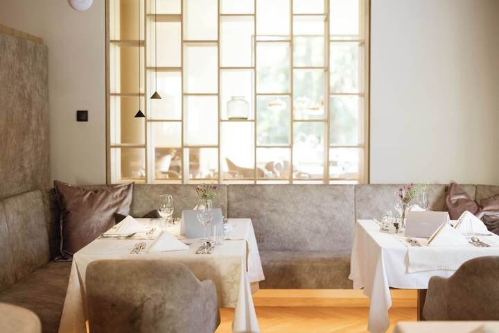 Dining 64 of 79
