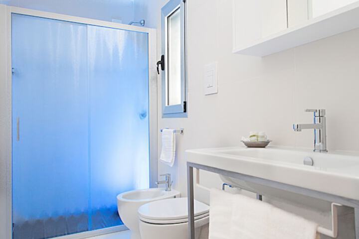 Bath Interior